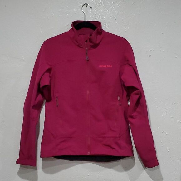 Patagonia Polartec Soft Shell Jacket in Fuschia Size S - Picture 1 of 13